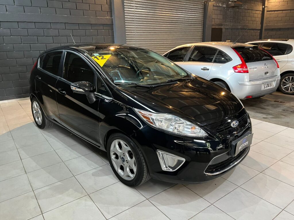 FORD FIESTA 1.6 TITANIUM 2012