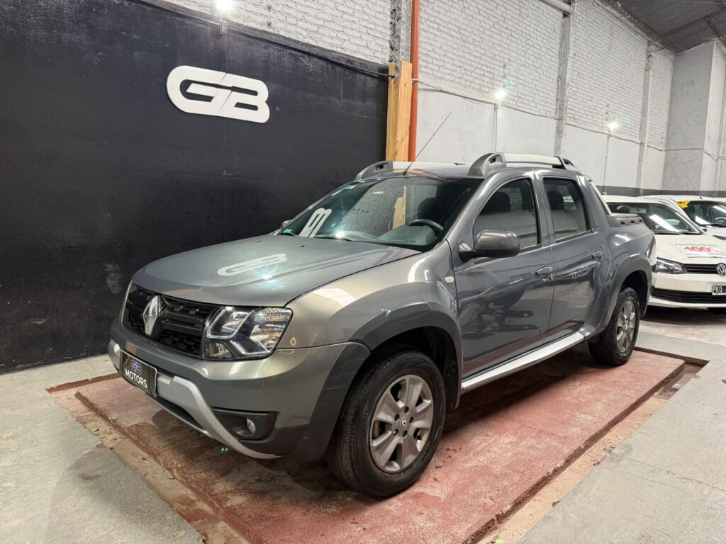 RENAULT DUSTER OROCH 2.0 PRIVILEGE 2016