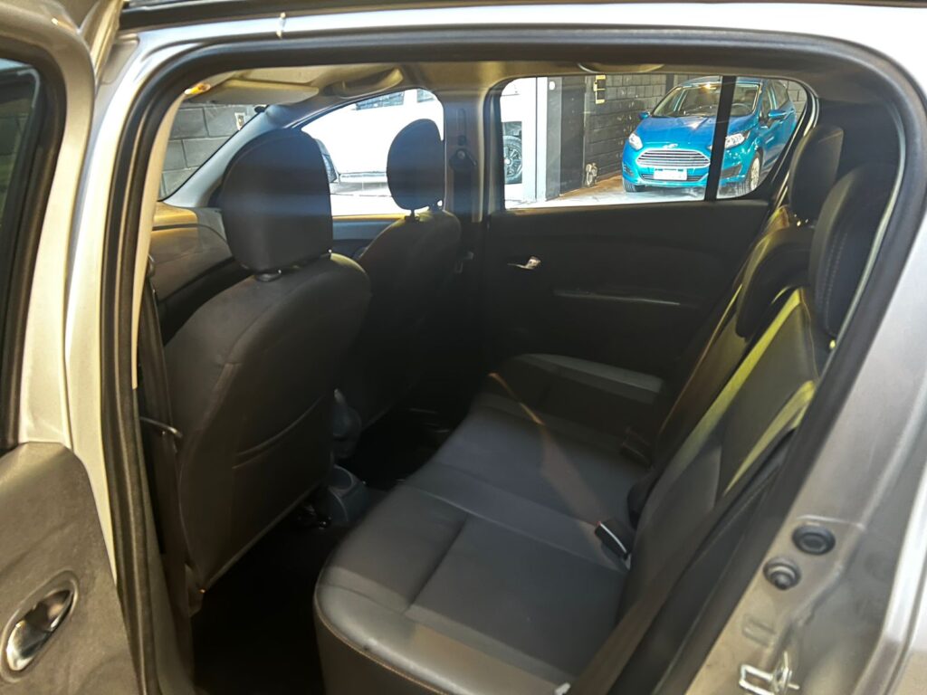 RENAULT SANDERO STEPWAY 1.6 PRIVILEGE 2015