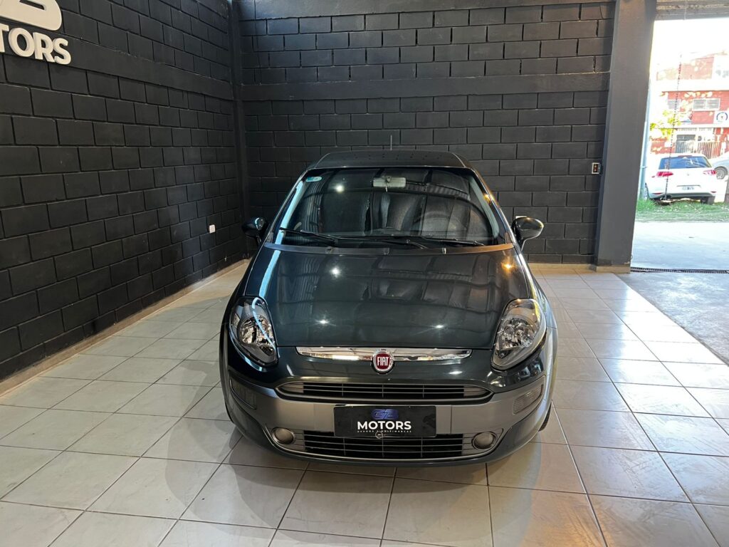 FIAT PUNTO 1.6 SPORTING C/GNC 2014