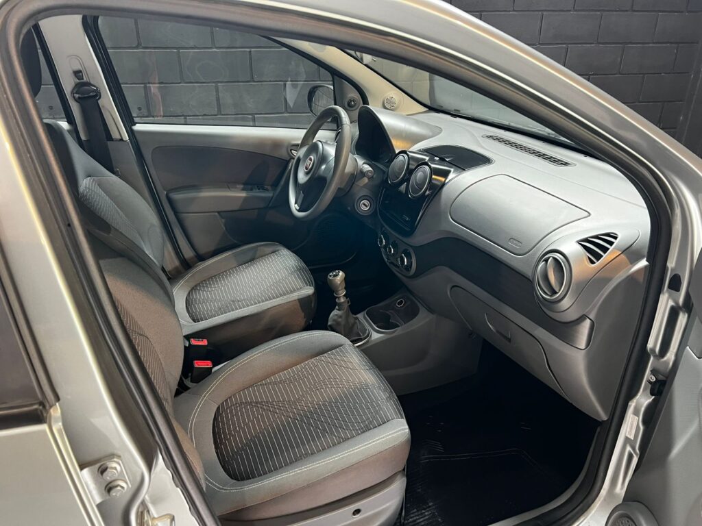 FIAT PALIO 1.4 ATTRACTIVE 2016