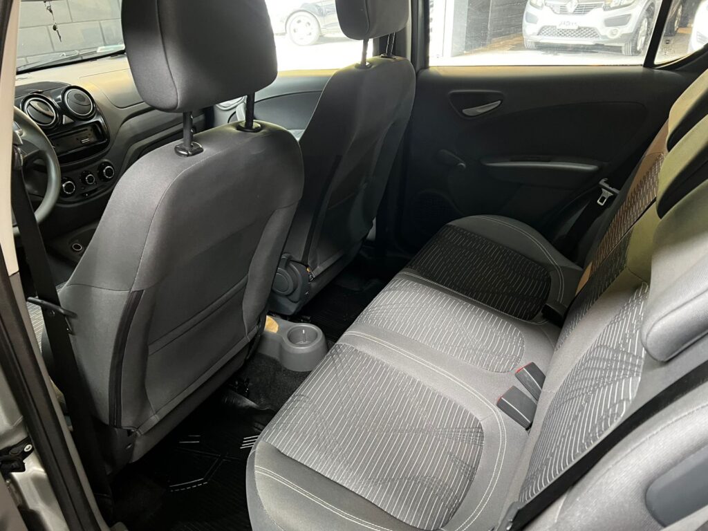 FIAT PALIO 1.4 ATTRACTIVE 2016