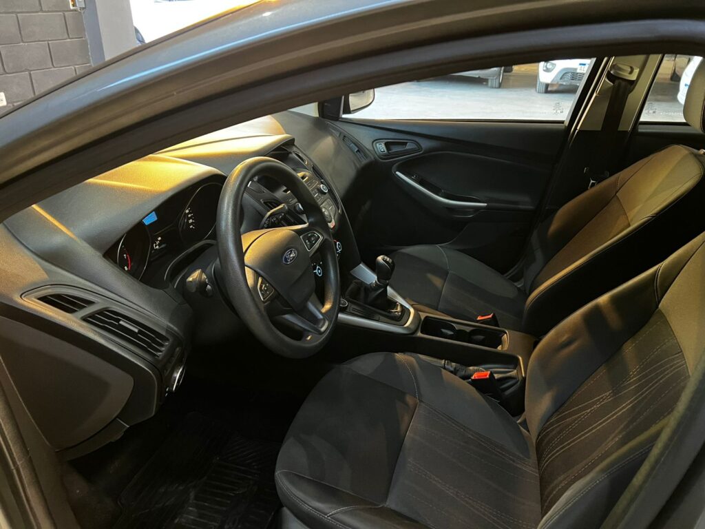 FORD FOCUS 1.6 S 2016