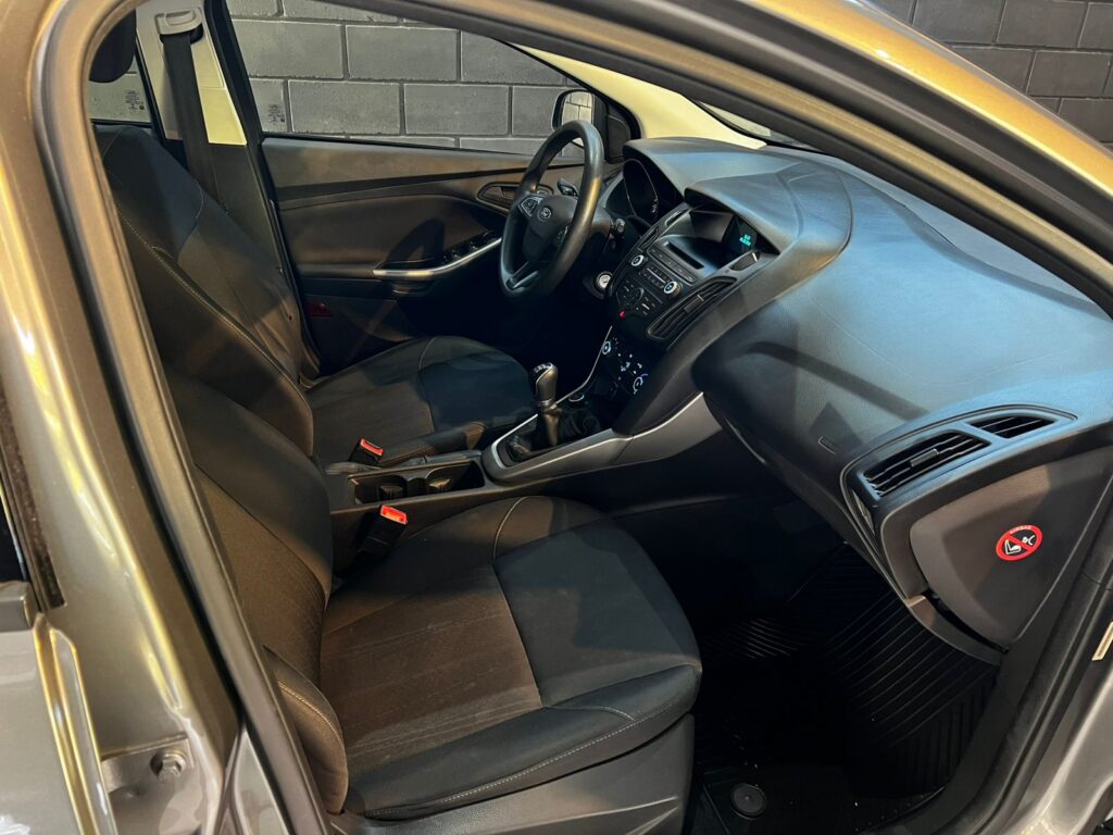 FORD FOCUS 1.6 S 2016