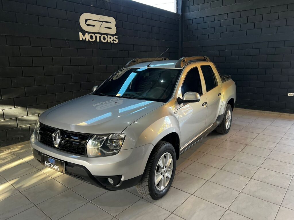 RENAULT DUSTER OROCH 1.6 DINAMIQUE C/GNC 2017