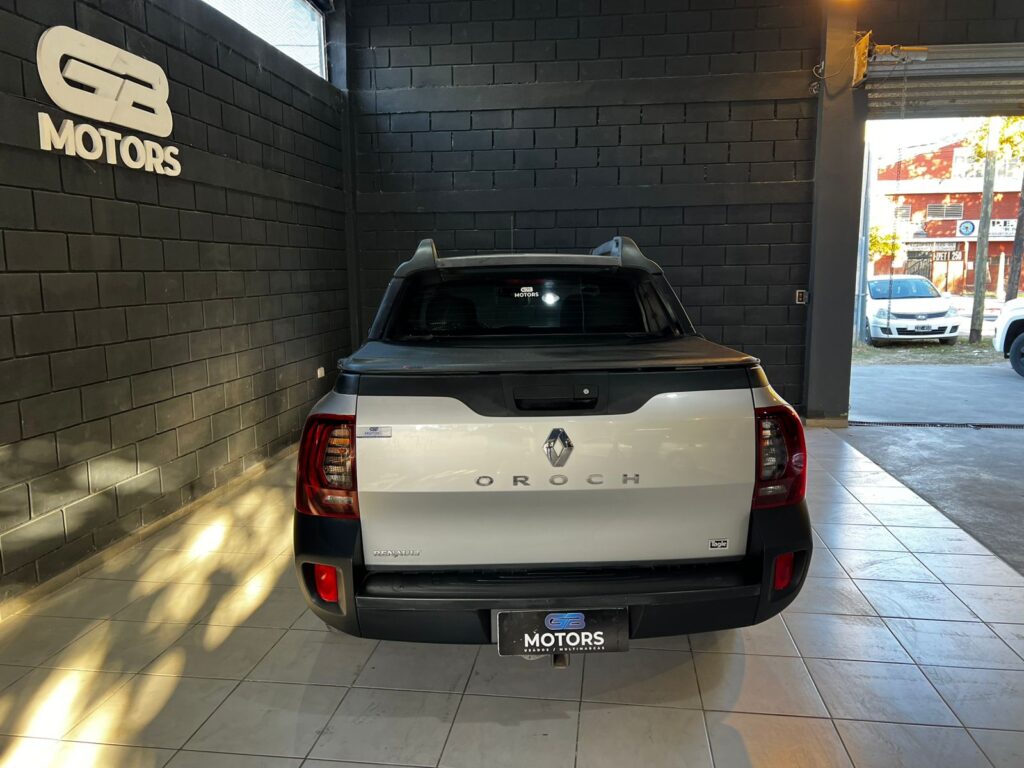 RENAULT DUSTER OROCH 1.6 DINAMIQUE C/GNC 2017