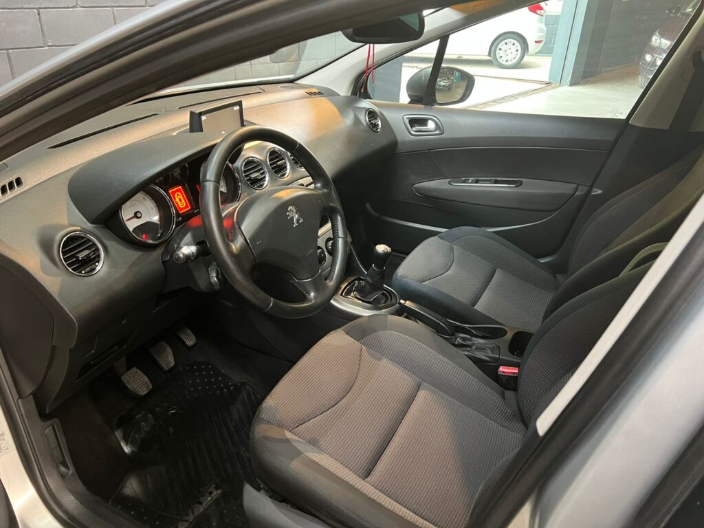 PEUGEOT 308 1.6 ALLURE NAV 2015