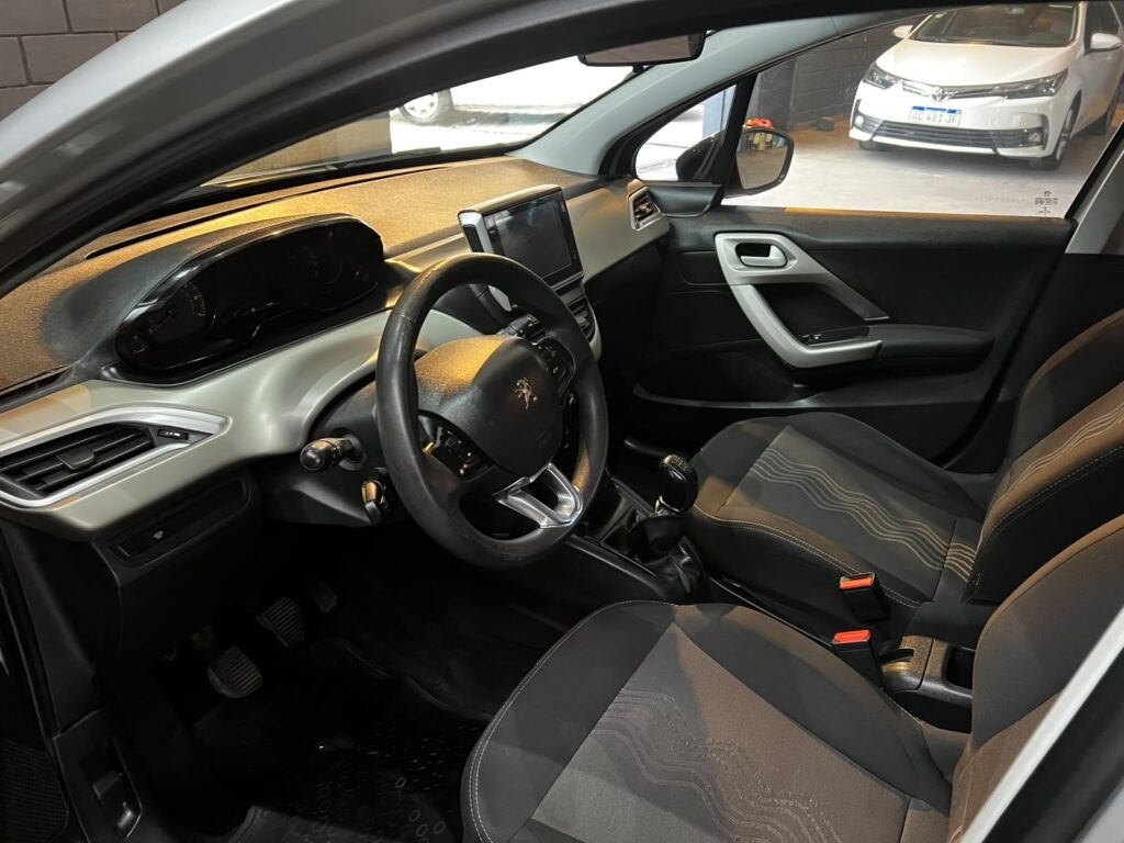 PEUGEOT 2008 1.6 ALLURE 2018