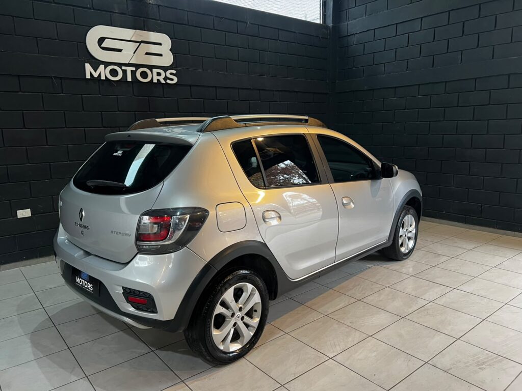 RENAULT SANDERO STEPWAY 1.6 DINAMIQUE C/GNC 2015
