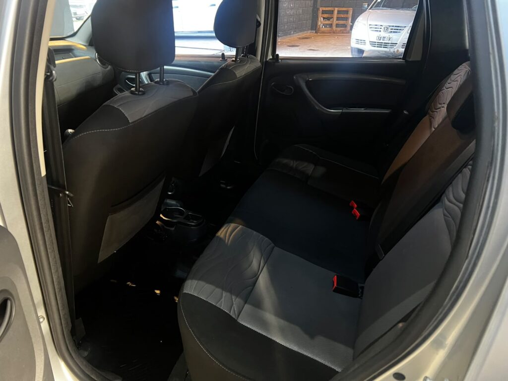 RENAULT DUSTER 2.0 TECH ROAD C/GNC 2014