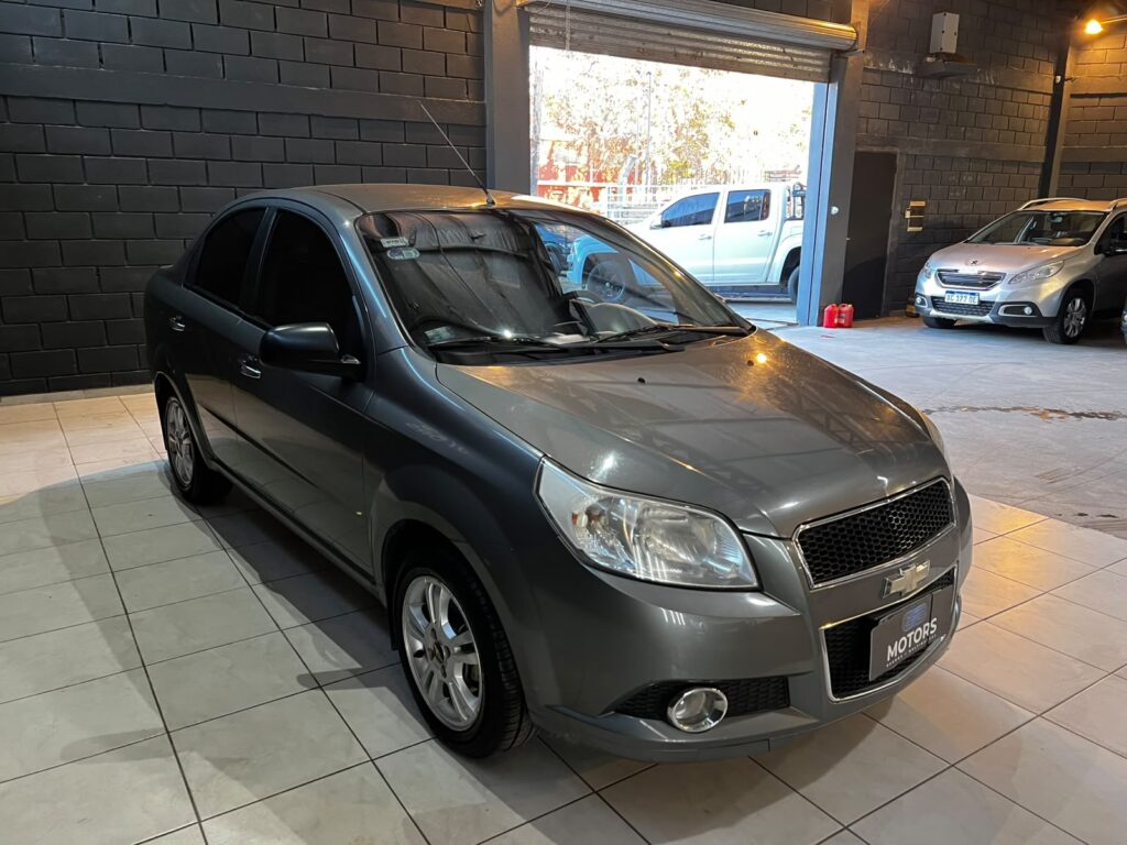 CHEVROLET AVEO 1.6 LT C/GNC 2012