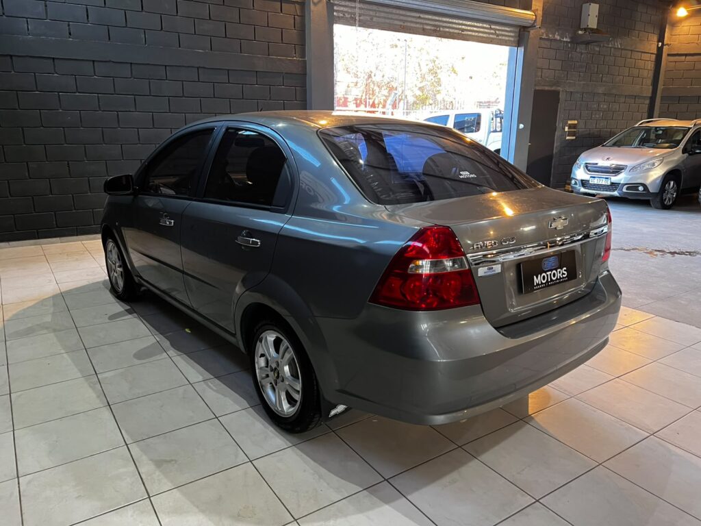 CHEVROLET AVEO 1.6 LT C/GNC 2012