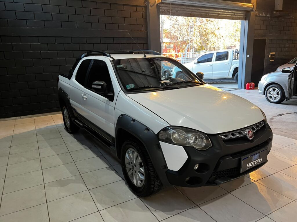 FIAT STRADA 1.6 ADVENTURE C/GNC 2018