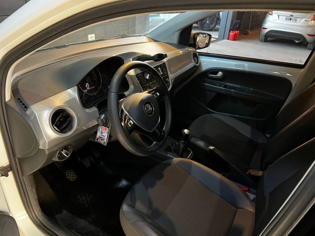 VOLKSWAGEN UP 1.0 HIGH 2019