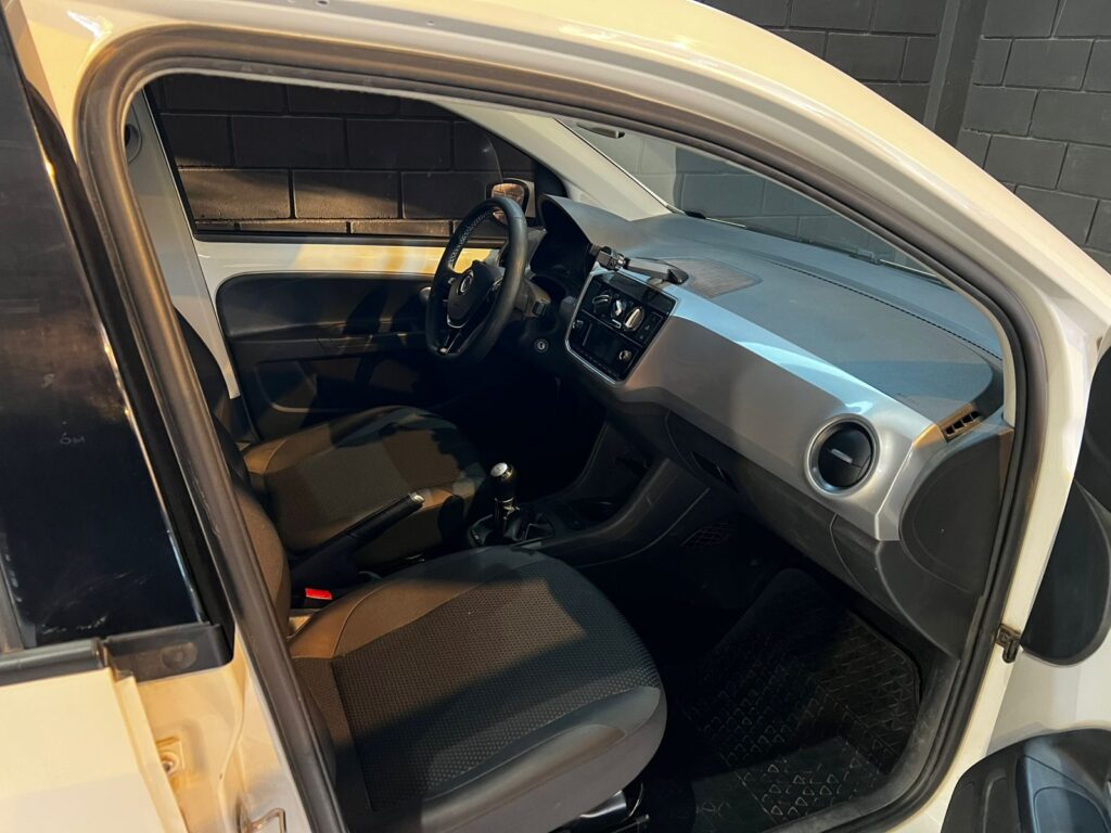 VOLKSWAGEN UP 1.0 HIGH 2019