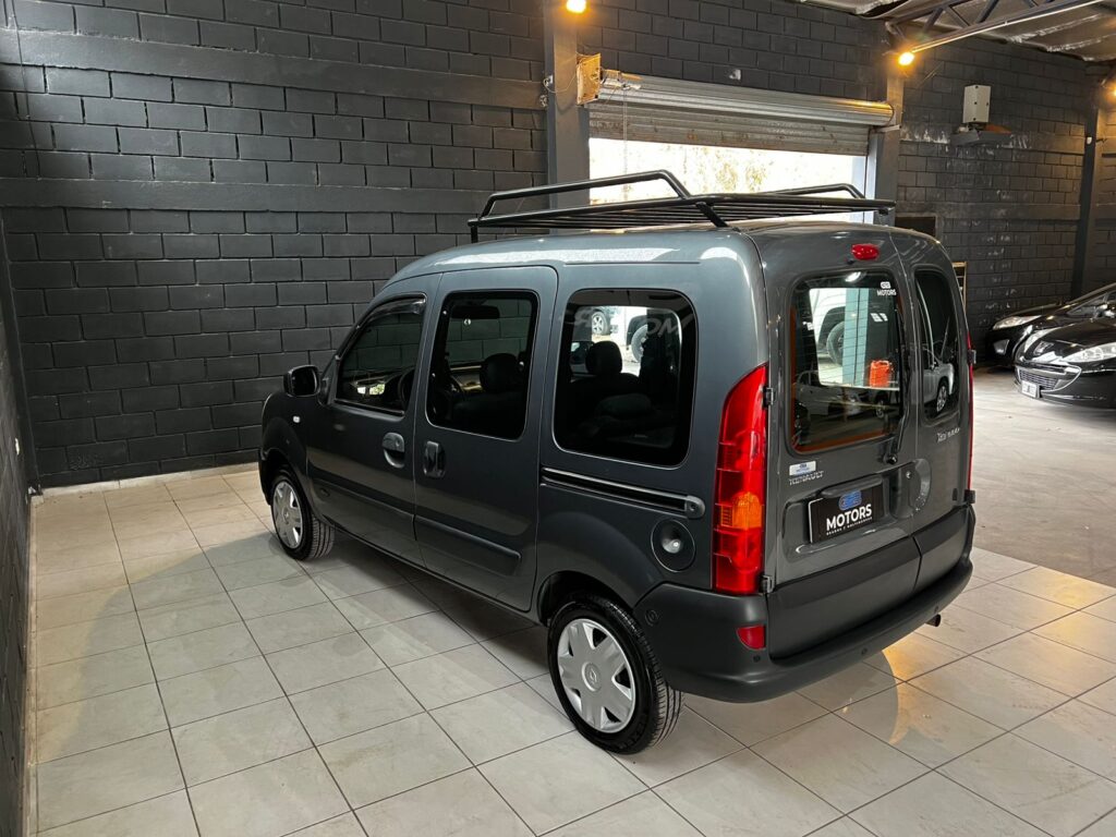 RENAULT KANGOO 1.6 AUTHENTIQUE PLUS C/GNC 2017