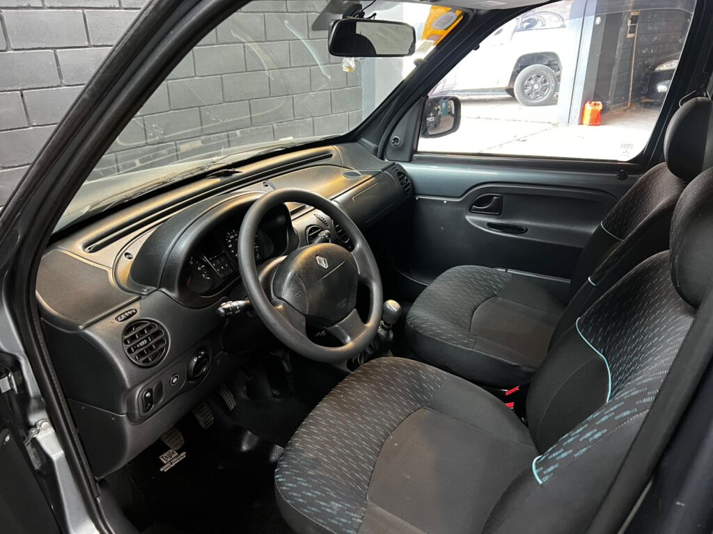 RENAULT KANGOO 1.6 AUTHENTIQUE PLUS C/GNC 2017