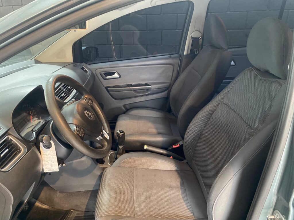 VOLKSWAGEN FOX 1.6 HIGLINE 2011
