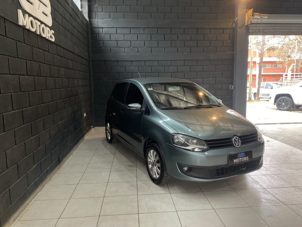 VOLKSWAGEN FOX 1.6 HIGLINE 2011