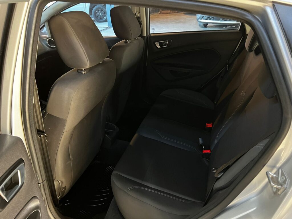 FORD FIESTA 1.6 SE 2015