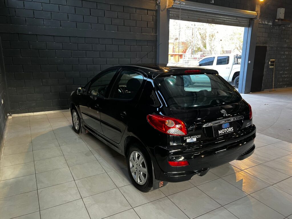 PEUGEOT 207 1.4  COMPACT 2014