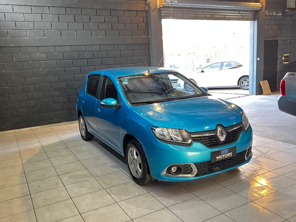 RENAULT SANDERO 1.6 PRIVILEGE C/GNC 2015