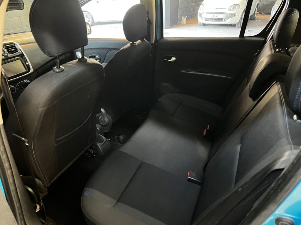 RENAULT SANDERO 1.6 PRIVILEGE C/GNC 2015