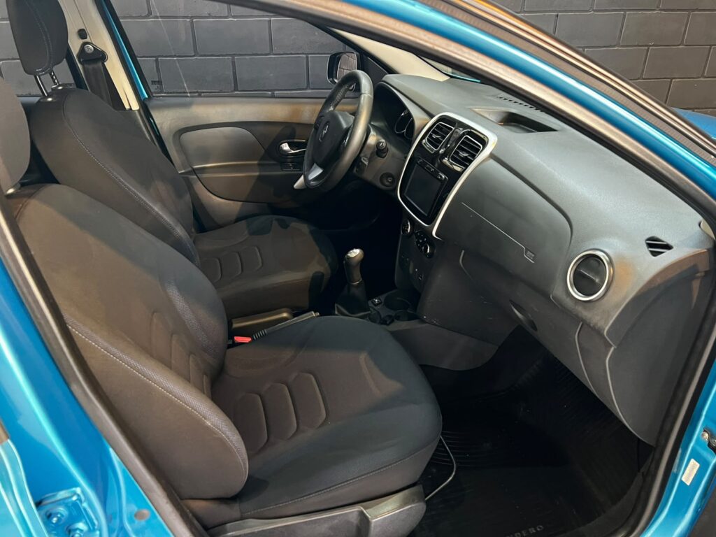 RENAULT SANDERO 1.6 PRIVILEGE C/GNC 2015