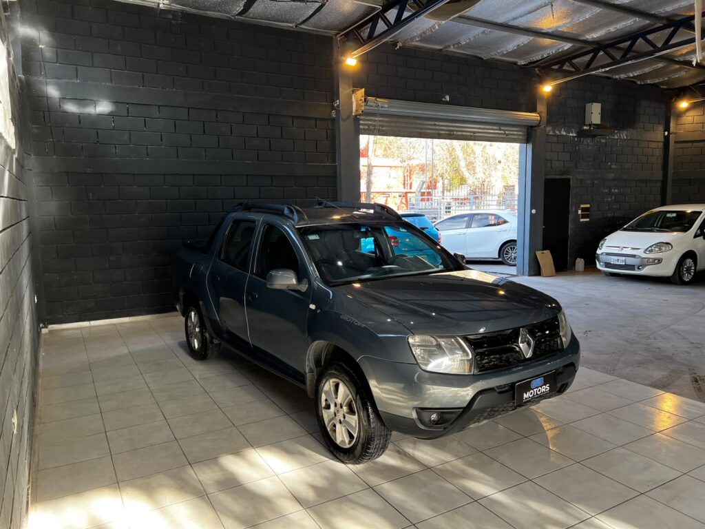 RENAULT DUSTER OROCH 2.0 DYNAMIQUE 2016