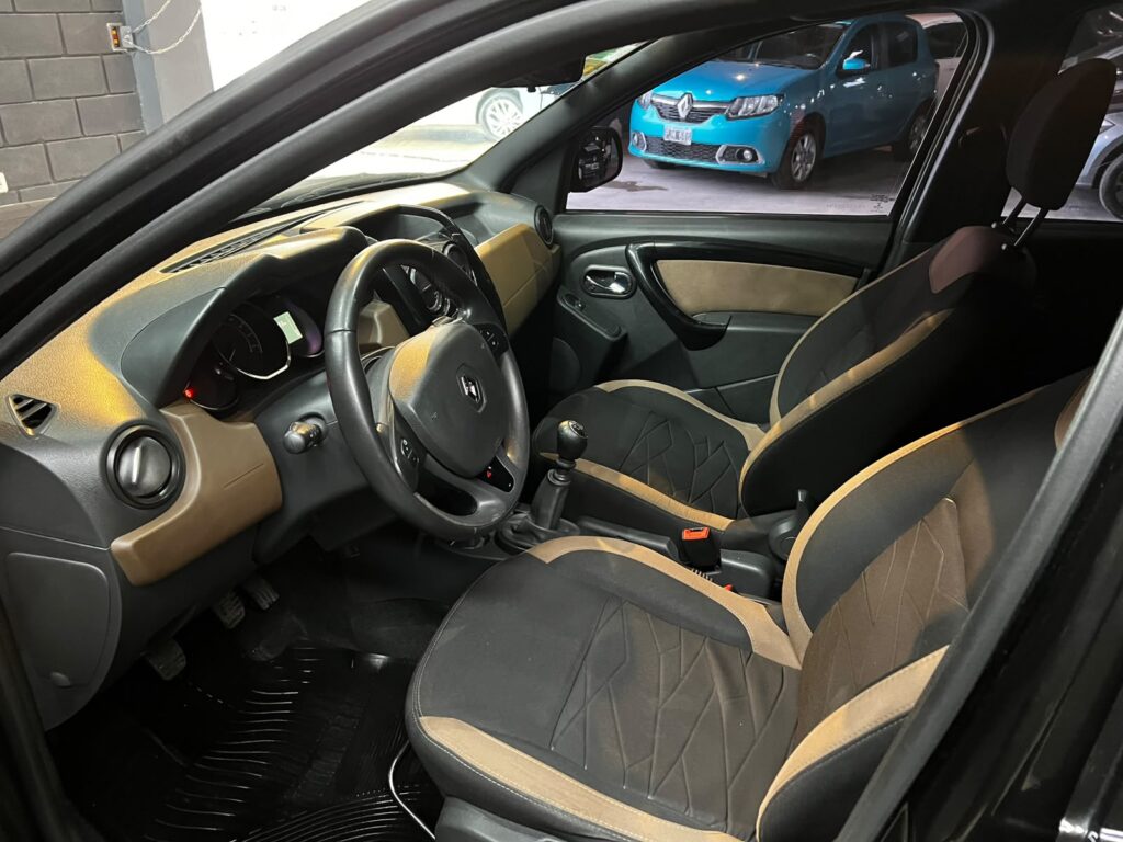 RENAULT DUSTER 2.0 PRIVILEGE 4X4 2016