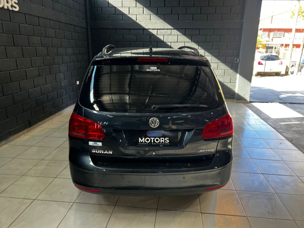 VOLKSWAGEN SURAN 1.6AUT IMOTION TRENDLINE 2012