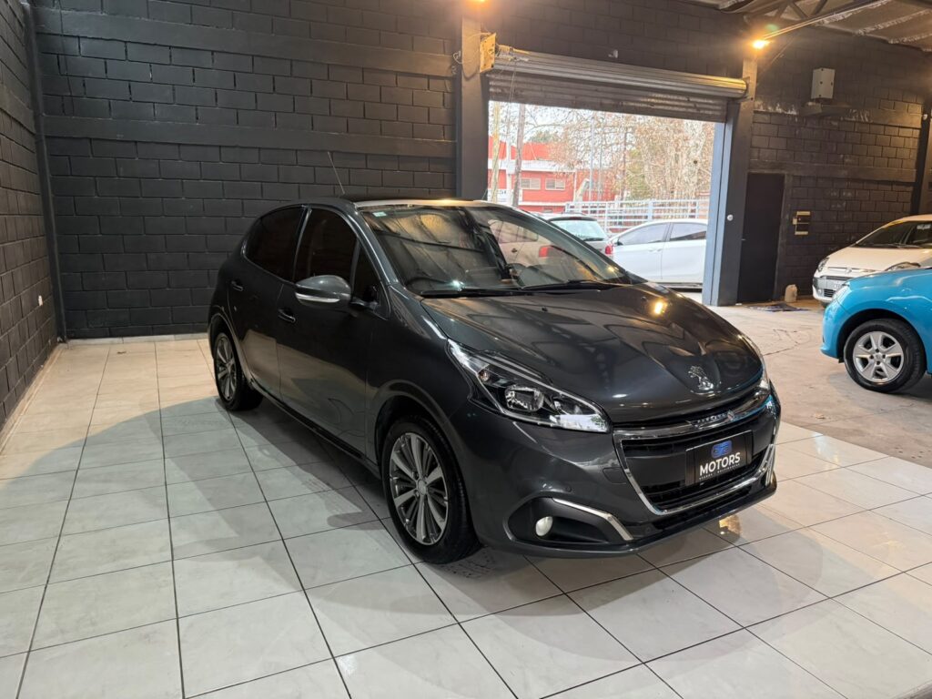 PEUGEOT 208 1.6 FELINE 2019