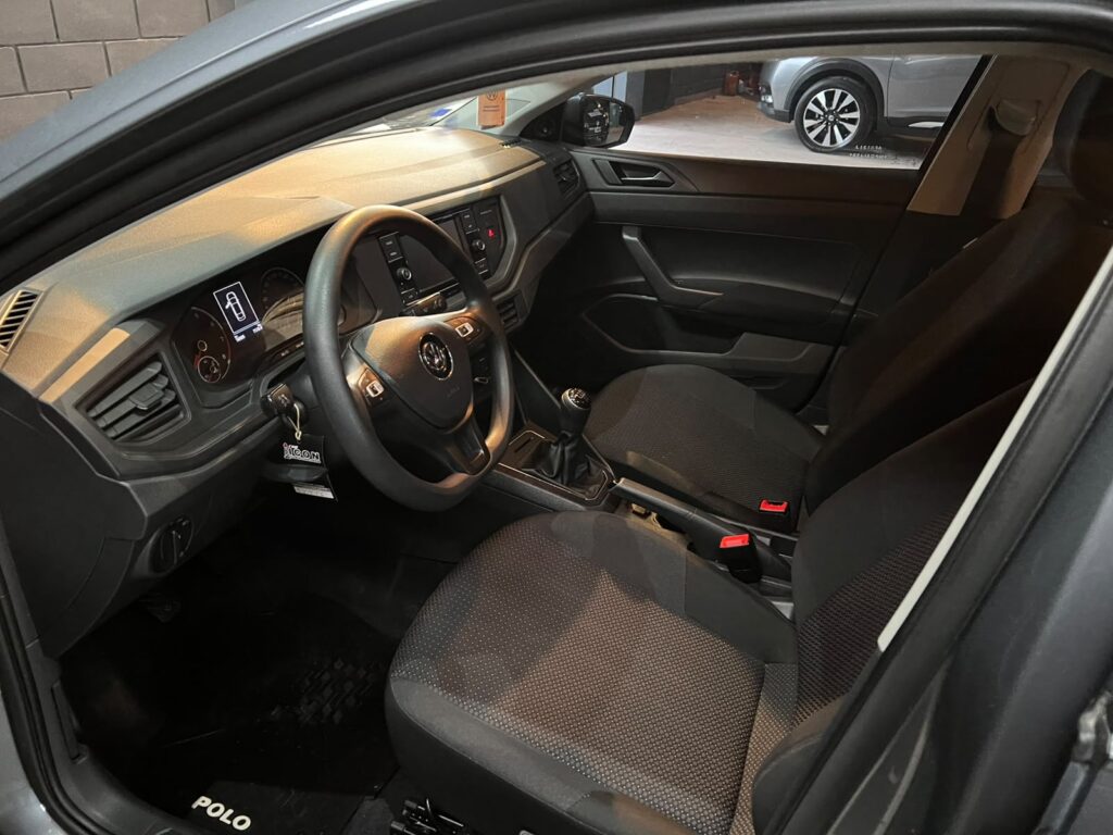 VOLKSWAGEN VIRTUS 1.6 CONFORTLINE 2023
