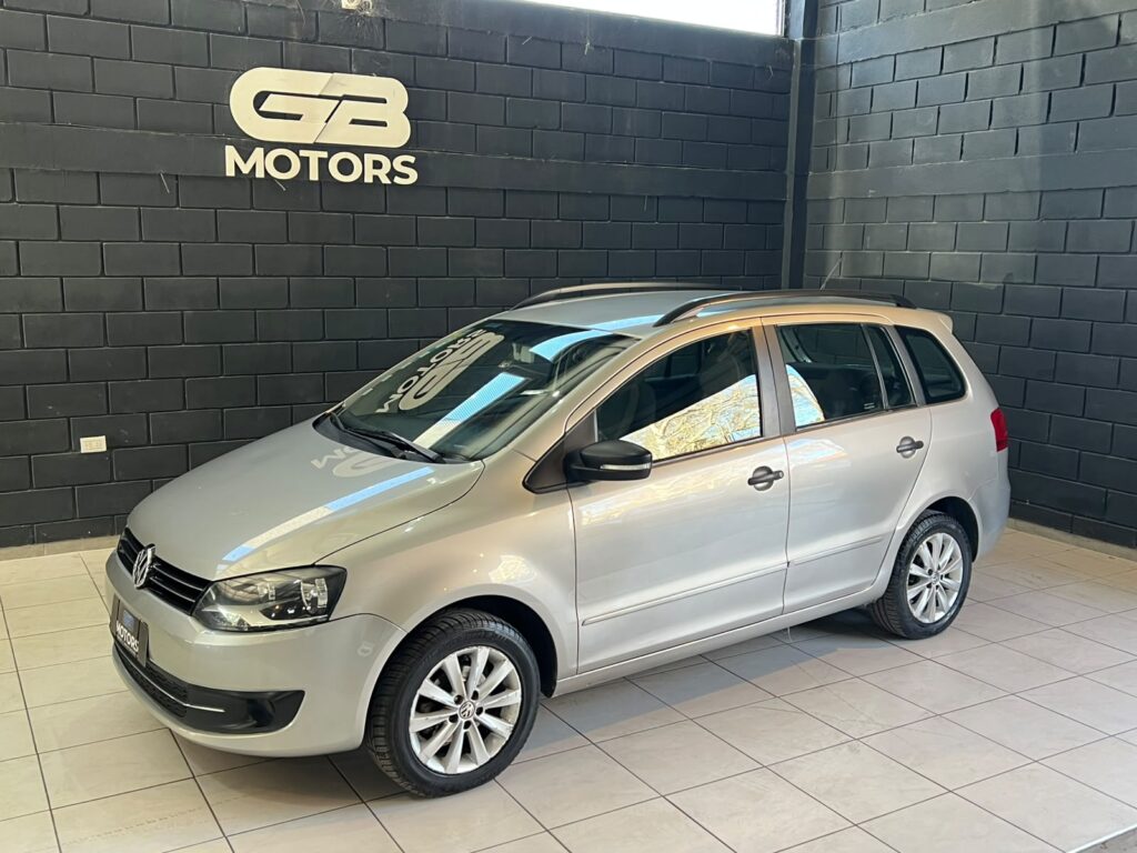 VOLKSWAGEN SURAN 1.6 HIGLINE 2012
