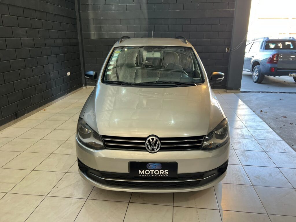 VOLKSWAGEN SURAN 1.6 HIGLINE 2012
