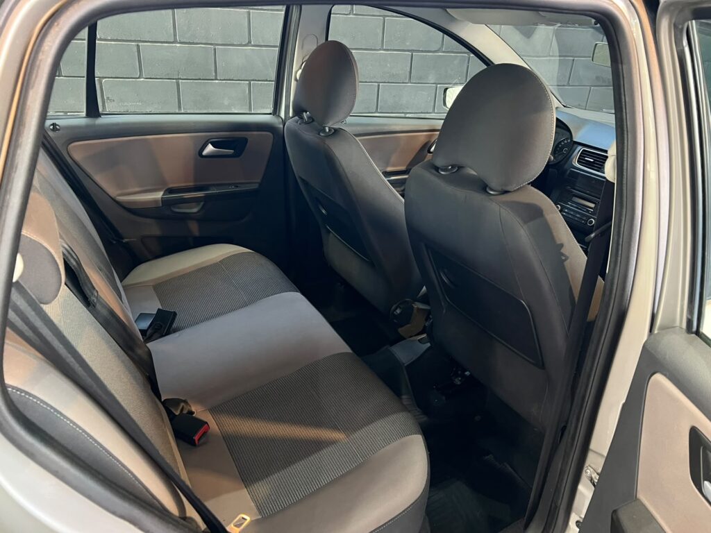 VOLKSWAGEN SURAN 1.6 HIGLINE 2012