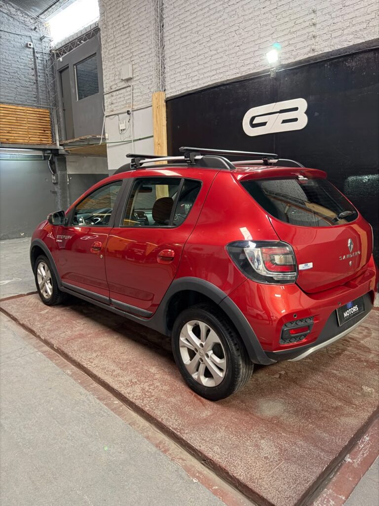 RENAULT SANDERO STEPWAY 1.6 PRIVILEGE 2017