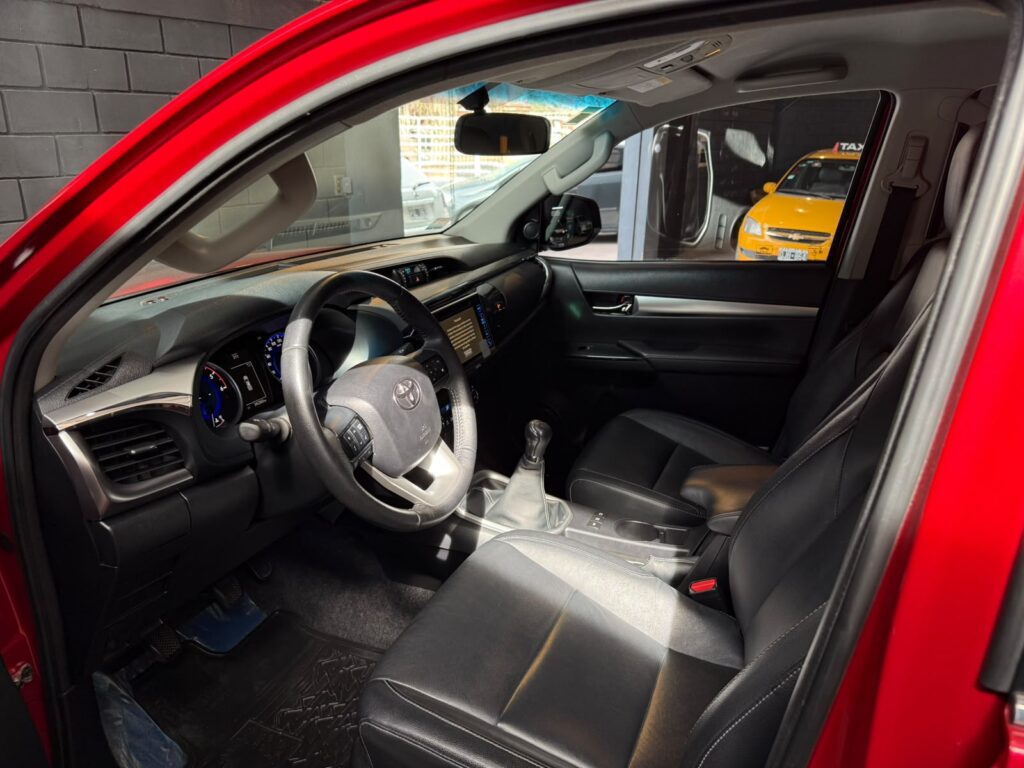 TOYOTA HILUX 2.8TDI SRX 4X2 2019