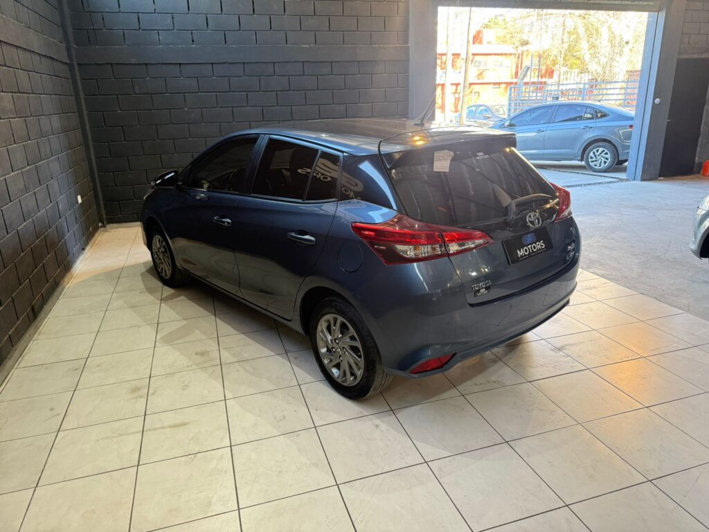 TOYOTA YARIS 1.6 XLS 2022