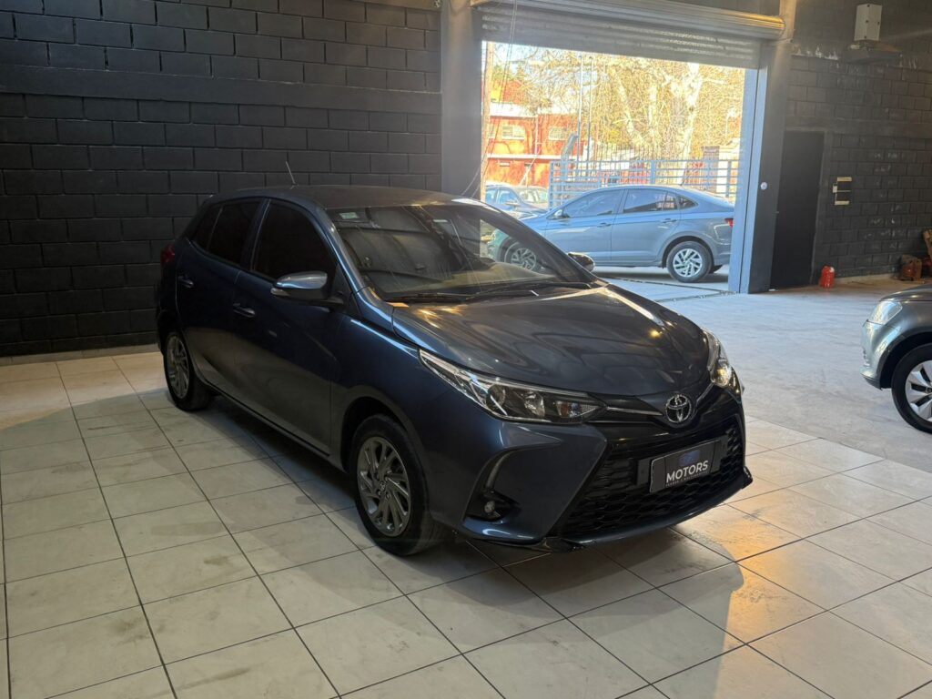 TOYOTA YARIS 1.6 XLS 2022