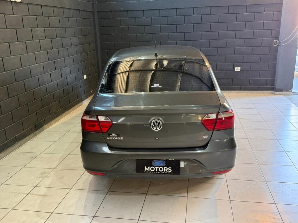 VOLKSWAGEN VOYAGE 1.6 CONFORTLINE C/GNC 2013