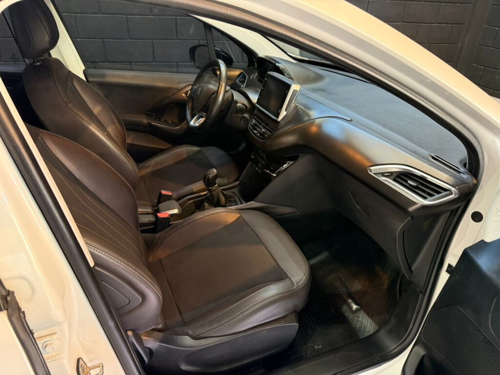 PEUGEOT 2008 1.6 FELINE 2021