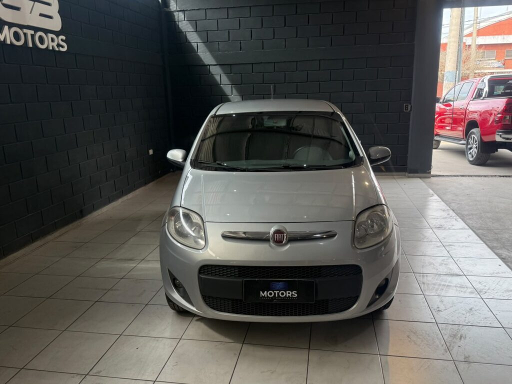 FIAT PALIO 1.4 ATTRACTIVE 2015