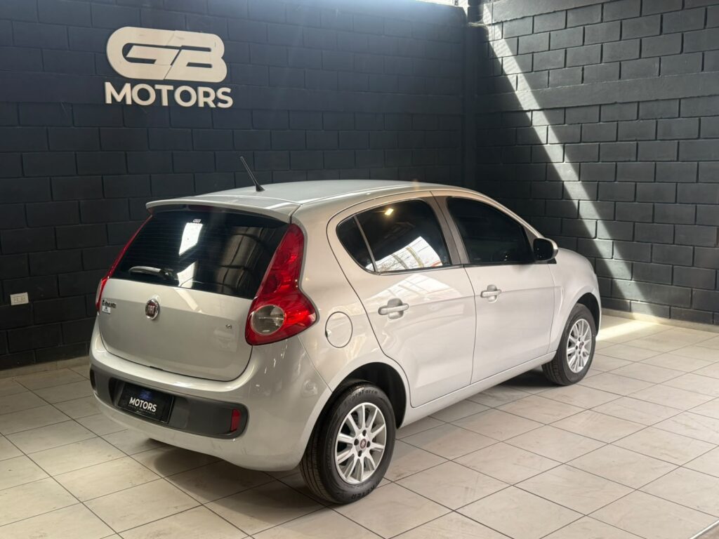 FIAT PALIO 1.4 ATTRACTIVE 2015