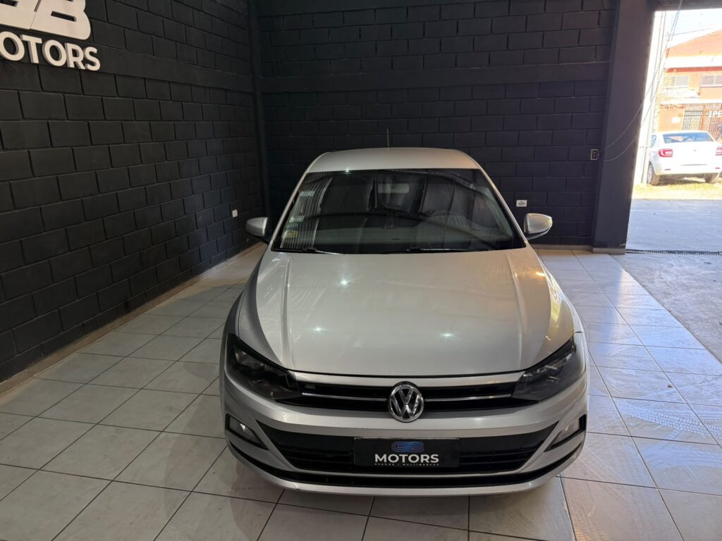 VOLKSWAGEN POLO 1.6 CONFORTLINE 2018