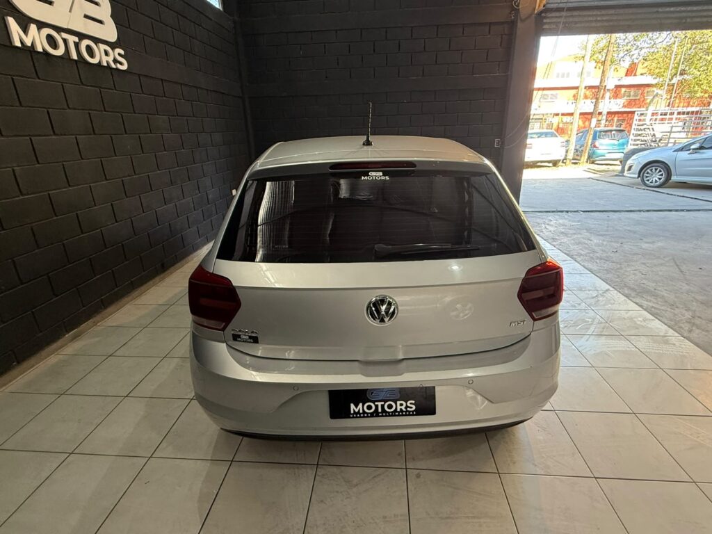 VOLKSWAGEN POLO 1.6 CONFORTLINE 2018