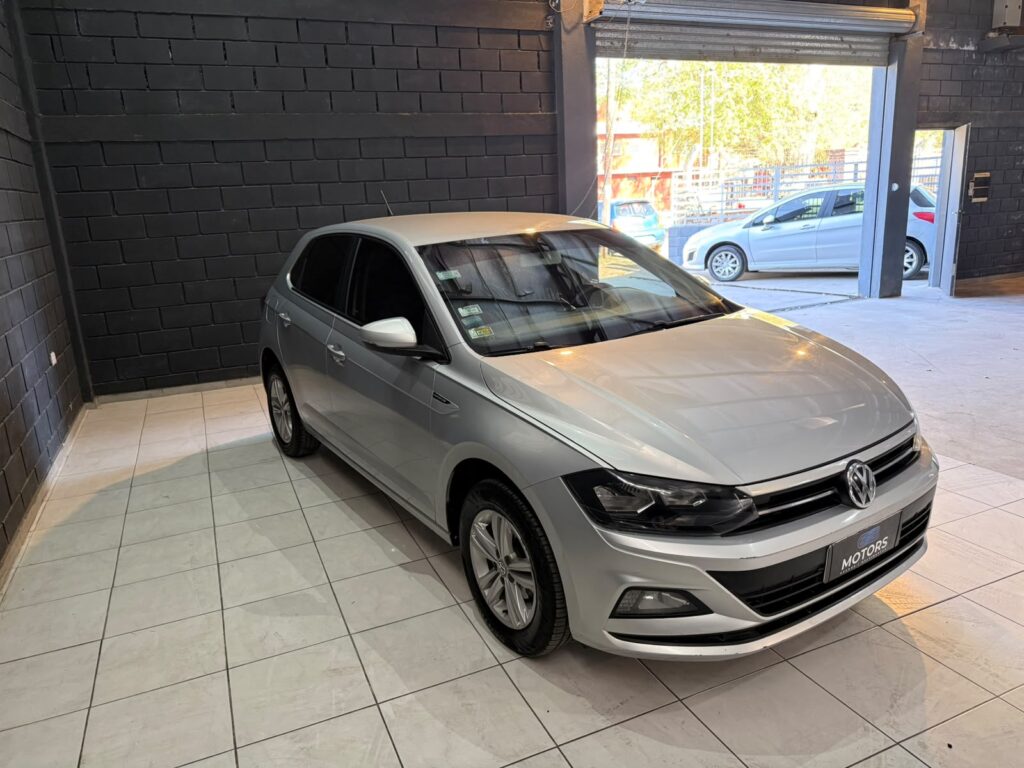 VOLKSWAGEN POLO 1.6 CONFORTLINE 2018