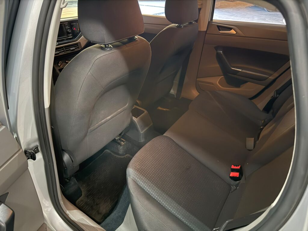 VOLKSWAGEN POLO 1.6 CONFORTLINE 2018