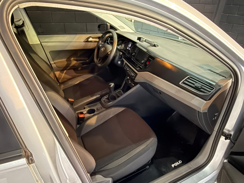 VOLKSWAGEN POLO 1.6 CONFORTLINE 2018