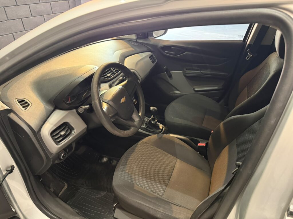CHEVROLET ONIX 1.4 LS JOY C/GNC 2017
